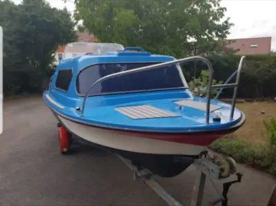 Bateau Vanguard Thunderjet sans permis