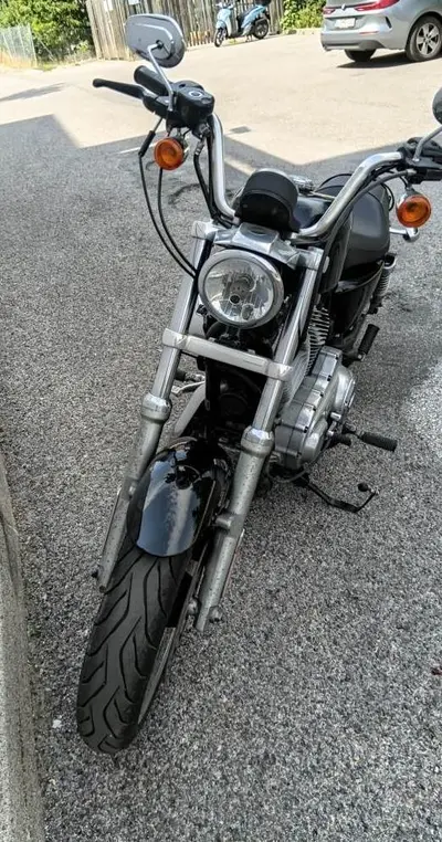A vendre Magnifique Harley-Davidson Sportster XL883L SuperLow