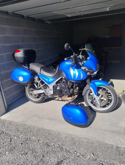 Triumph tiger 955i