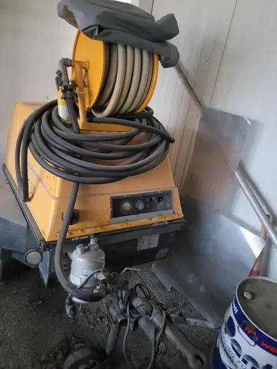 Urgent! A saisir compresseur de chantier Maco - Meudon MV 21 France