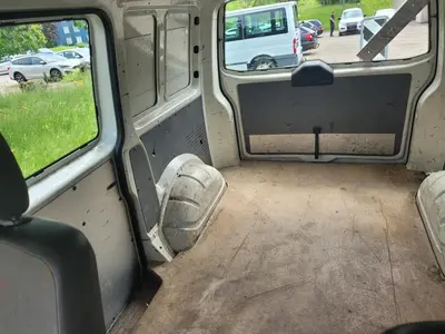 Bon Bus VW T5 Transporter 2.5L Tdi. Automatique EXPERTISÉE !