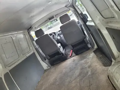 Bon Bus VW T5 Transporter 2.5L Tdi. Automatique EXPERTISÉE !