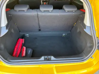 Renault Clio 4 RS Trophy