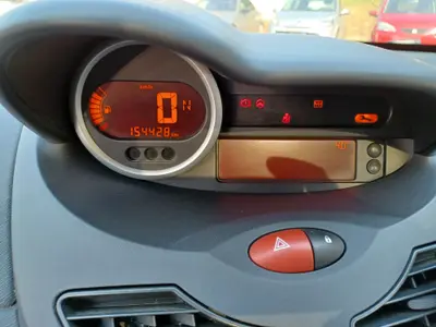 Vendo Renault Twingo 1.2 automatica 