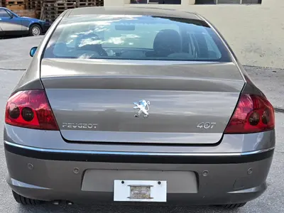 Peugeot 407