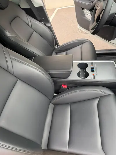  Tesla Model Y Long Range AWD in perfette condizioni