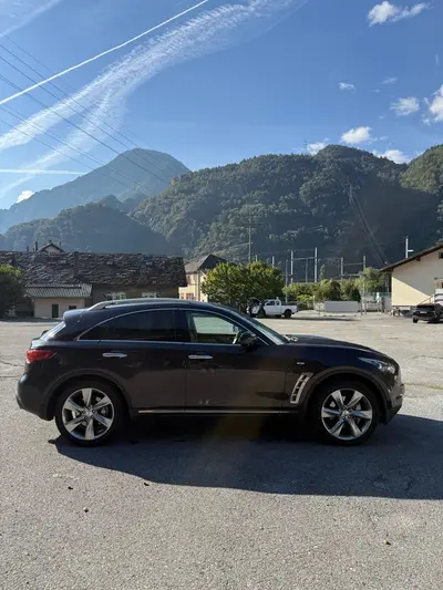 infiniti qx70