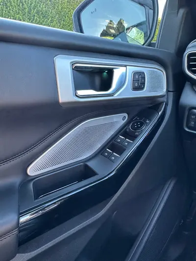 FORD EXPLORER 3.0 V6 Plug-in Hybrid Platinum
