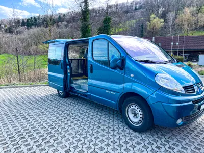 Renault Trafic 2010 2.5 dCi 145 PS Halbautomatik – nur 73’000 km – Privat