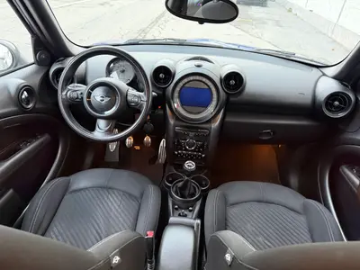 Mini COUNTRYMAN Cooper SD ALL4 by Burton