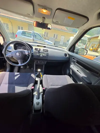 Suzuki Swift 1.3
