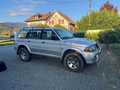 Mitsubisi Pajero Sport 2.5td