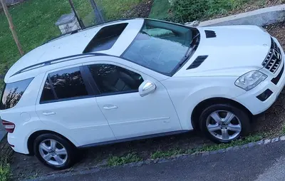 A saisir MERCEDES-BENS ML 300CDI EC Beau SUV 
