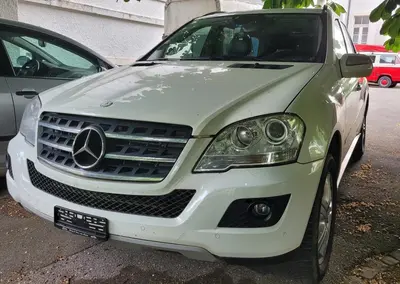 A saisir MERCEDES-BENS ML 300CDI EC Beau SUV 