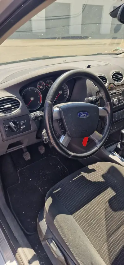A saisir FORD Focus 1.6 TDCI Ghia, de 2006. Expertisée 