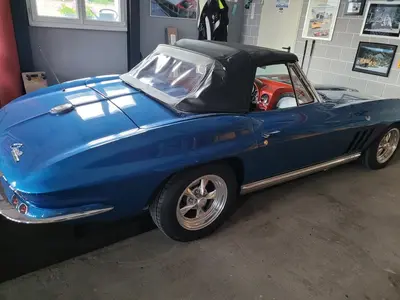 Superbe Chevrolet Corvette cabriolet Sting Ray C2
