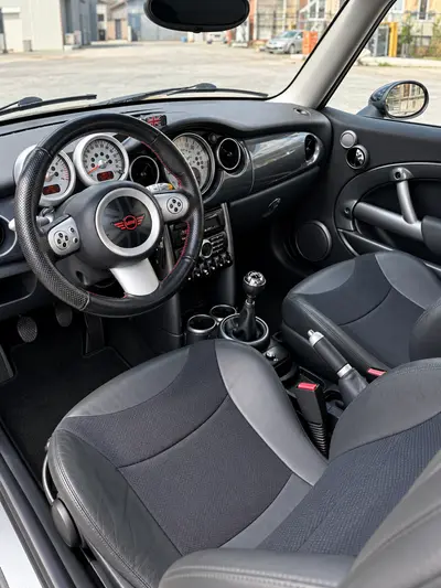 mini Cooper 
