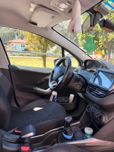 Peugeot 2008 Allure 1.6 BlueHDi – 100 PS – Diesel
