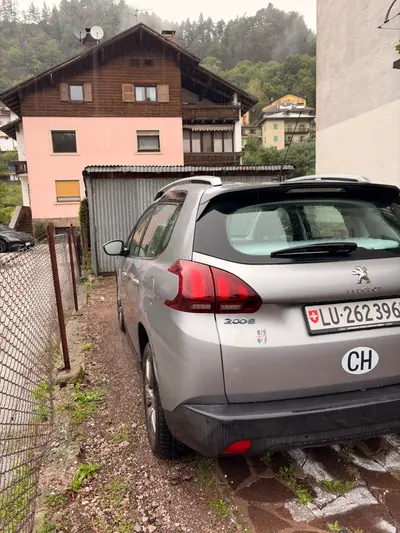 Peugeot 2008 Allure 1.6 BlueHDi – 100 PS – Diesel