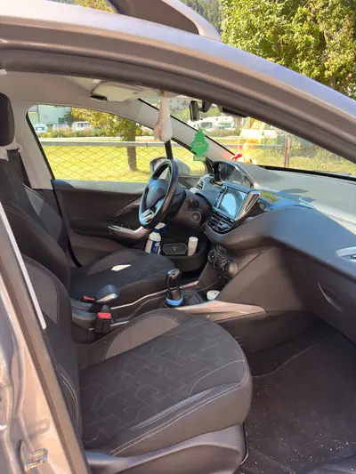 Peugeot 2008 Allure 1.6 BlueHDi – 100 PS – Diesel