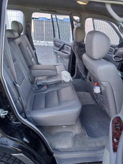 Toyota LandCruiserHDJ100