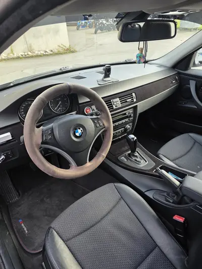 BMW 325i x drive