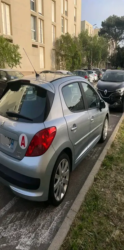 Peugeot 207