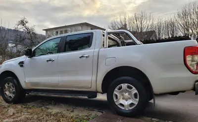 A saisir FORD Ranger XL 2.2 TDCi 4x4 161CV. Automatique 