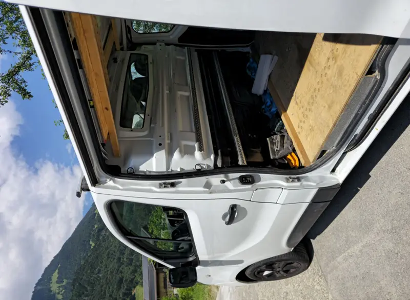 OPEL Vivaro B 16CDTi ab MFK 2026 guter Zustand mit Gebrauchsspuren