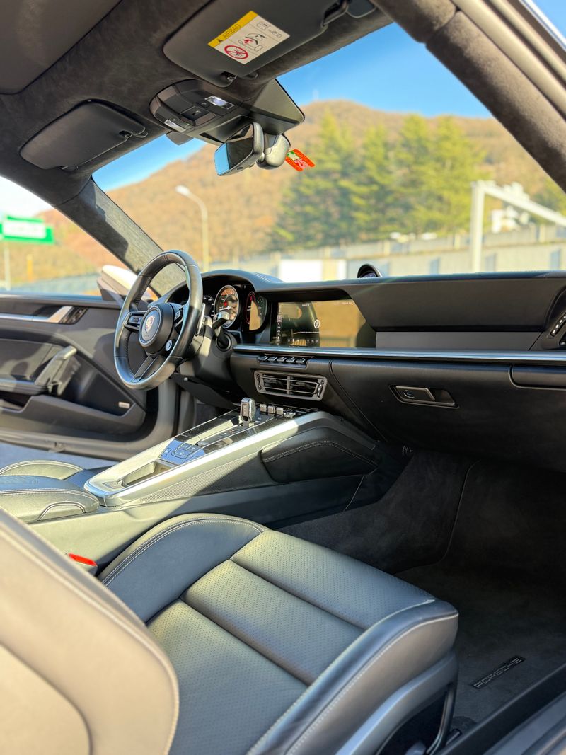 PORSCHE 911 Carrera S - photo 2