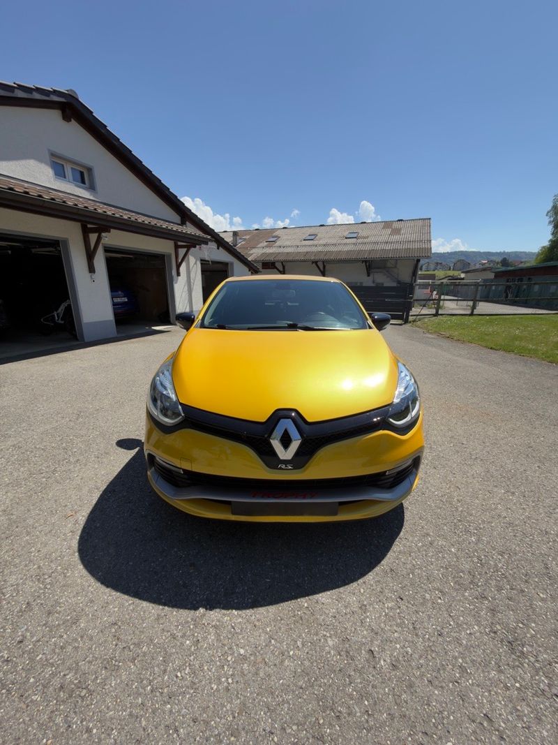RENAULT Clio RS