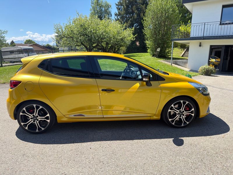 RENAULT Clio RS - photo 5