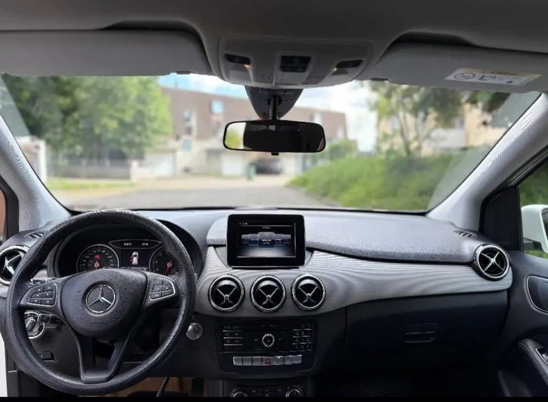 Mercedes Benz B-Klasse 220 4-Matic 7G- DCT  Occasion Fahrzeug - photo 6