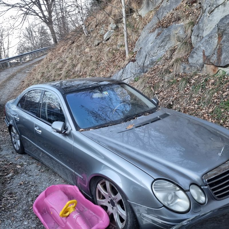 MERCEDES BENZ E-Class - photo 3