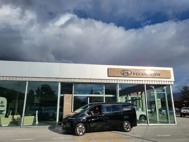 Hyundai Staria 4x4 Premium Edition VIP