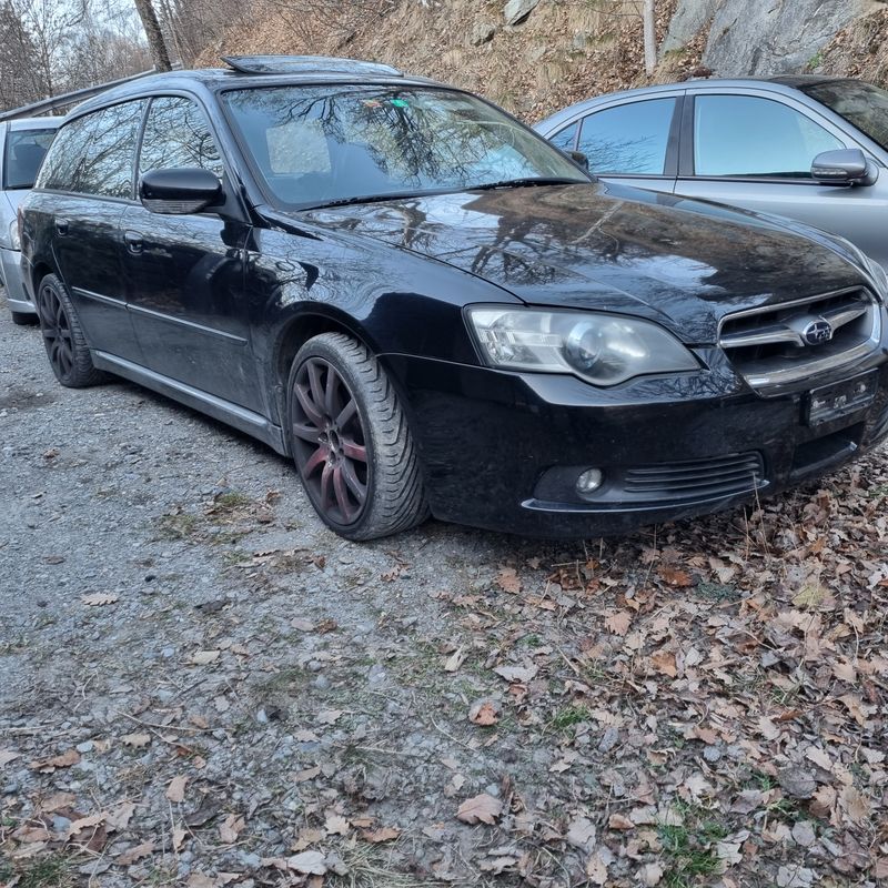 SUBARU Legacy Wagon - photo 2