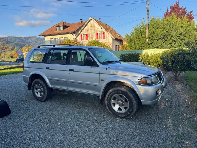 Mitsubisi Pajero Sport 2.5td