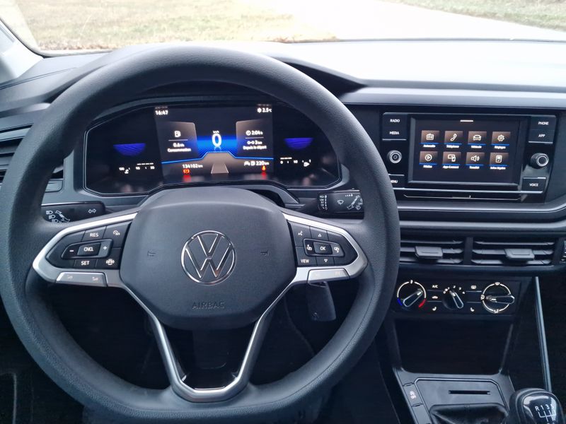 VOLKSWAGEN Polo - photo 10