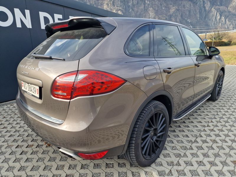 PORSCHE Cayenne - photo 4