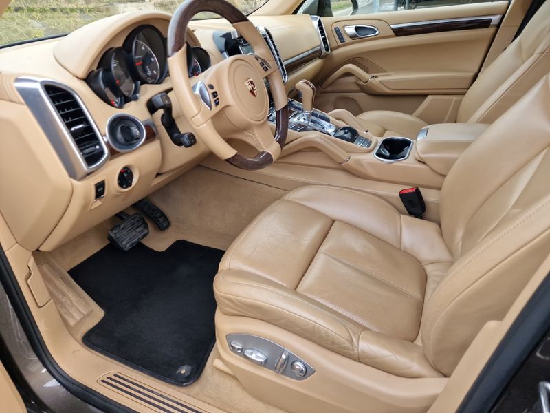 PORSCHE Cayenne - photo 10