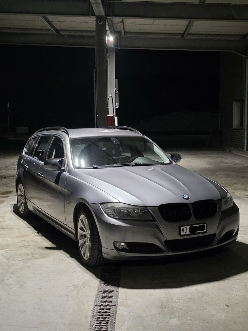 BMW 325i x drive - photo 9