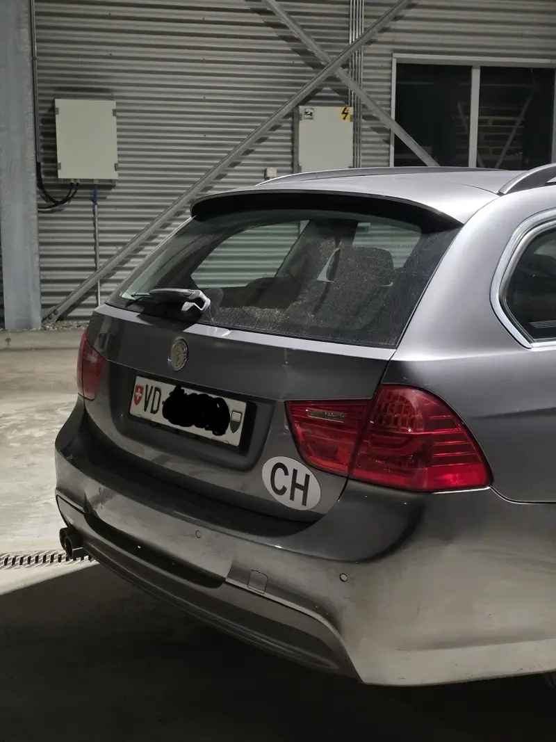 BMW 325i x drive